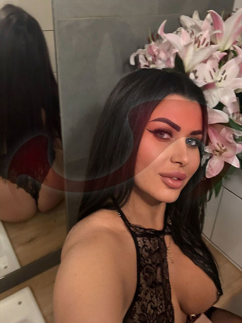 Angelina in Niederösterreich / Leobersdorf , Aredstrasse 24