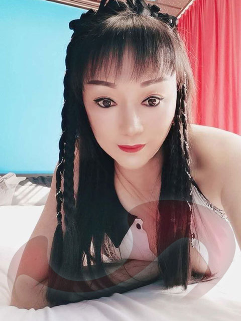  - Asia Girls:  Alice Cina  in Niederösterreich  / St. Valentin , Wiener Strae 28 